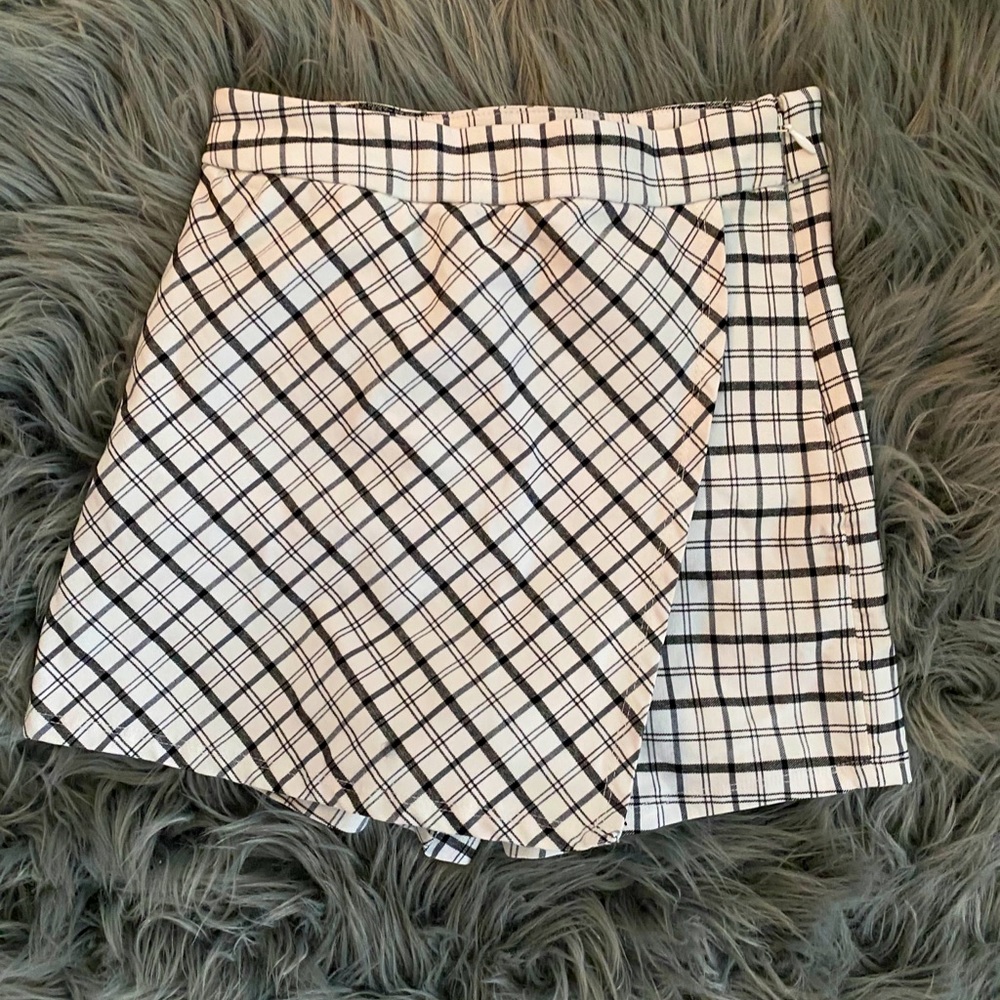 Garage Regina Skort Black-White Size XS
